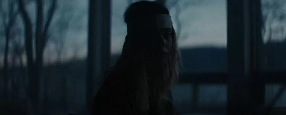 孤独なふりした世界での画像