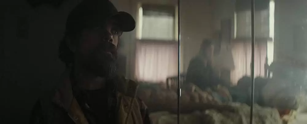 「孤独なふりした世界で」ピーター・ディンクレイジの画像