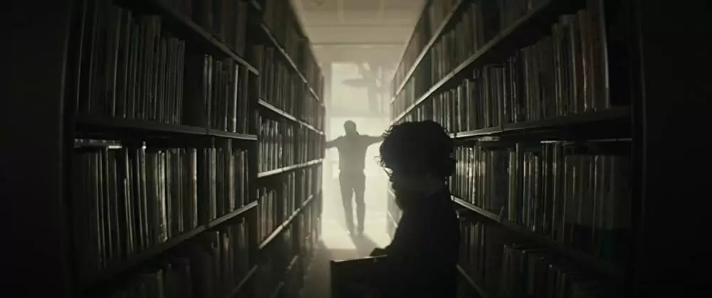 「孤独なふりした世界で」ピーター・ディンクレイジ & ポール・ジアマッティの画像