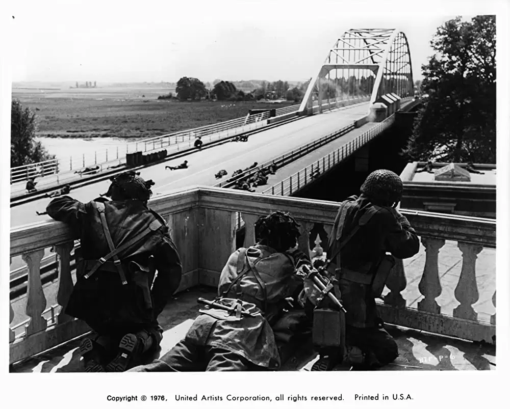 遠すぎた橋の画像