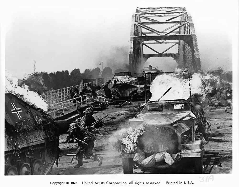 遠すぎた橋の画像