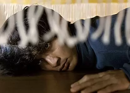 アンダー・ユア・ベッドの画像