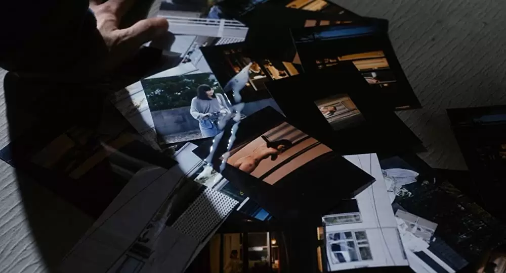 アンダー・ユア・ベッドの画像