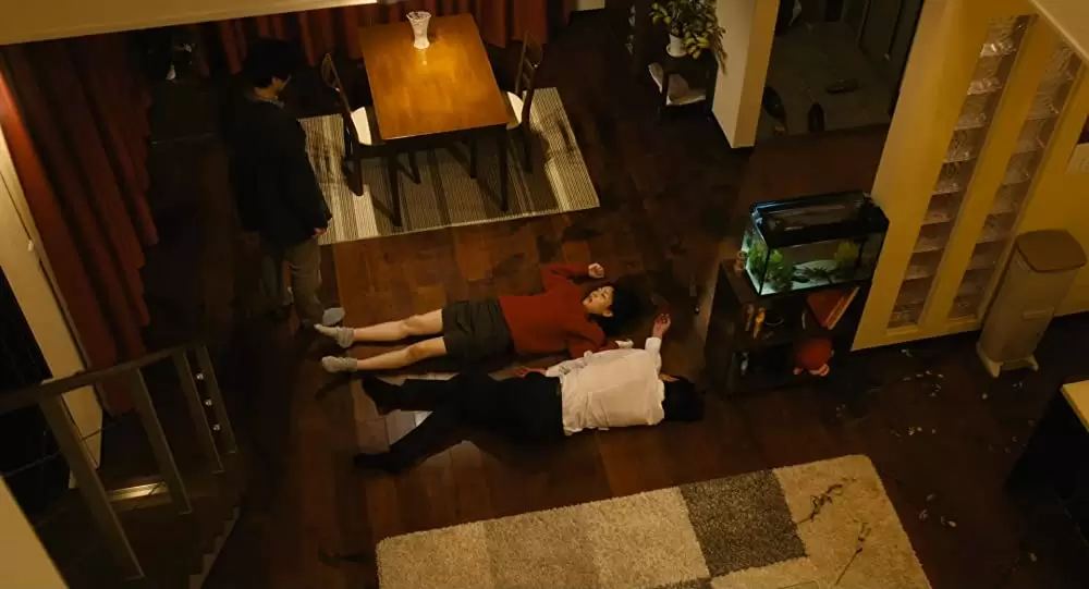 アンダー・ユア・ベッドの画像