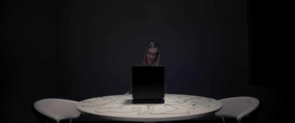 Incontrol（原題）の画像