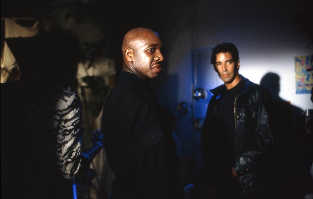 ハングリー・アイズ／蘇った吸血鬼ルイーズの写真