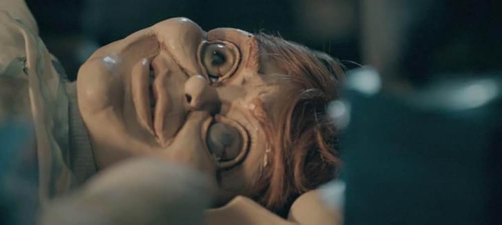 The Curse of Robert the Doll（原題）の写真