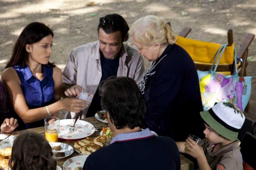 プラタナスの樹の下での画像