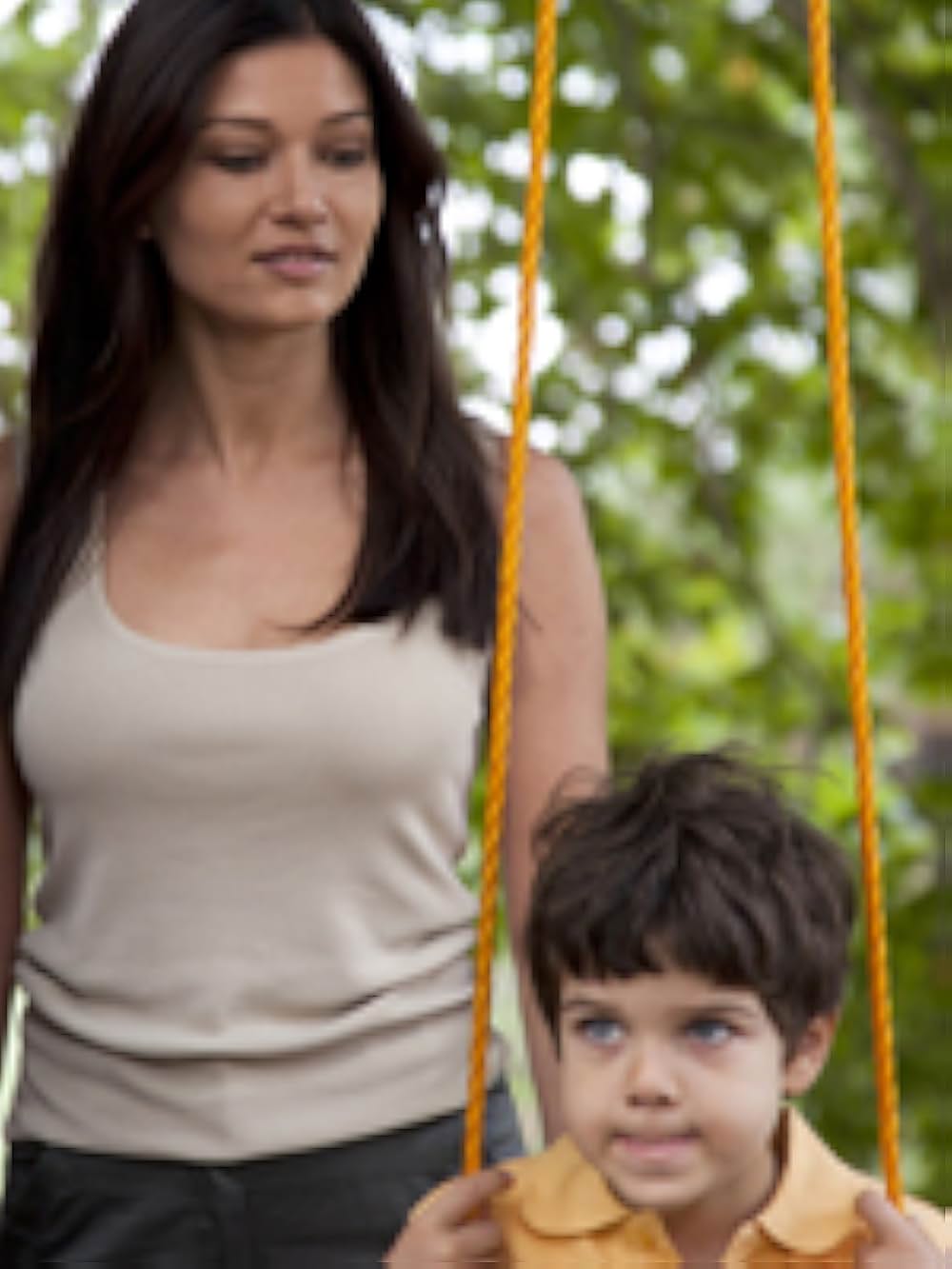 プラタナスの樹の下での画像