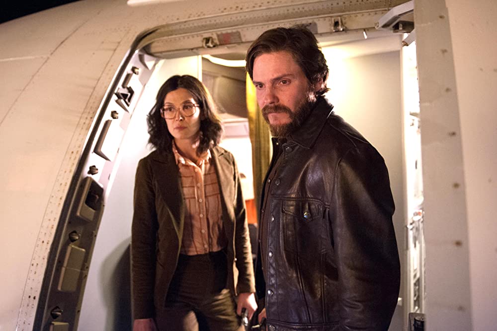 エンテベ空港の7日間の画像