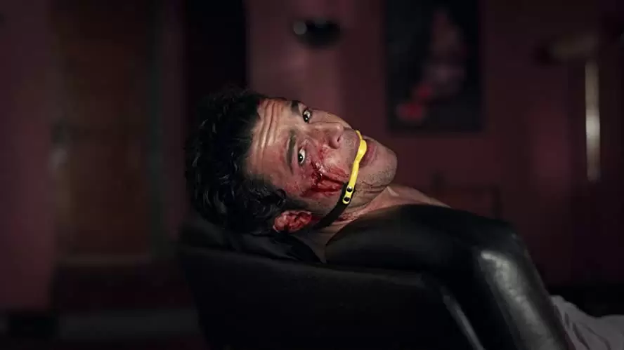 「ピアッシング」クリストファー・アボットの画像