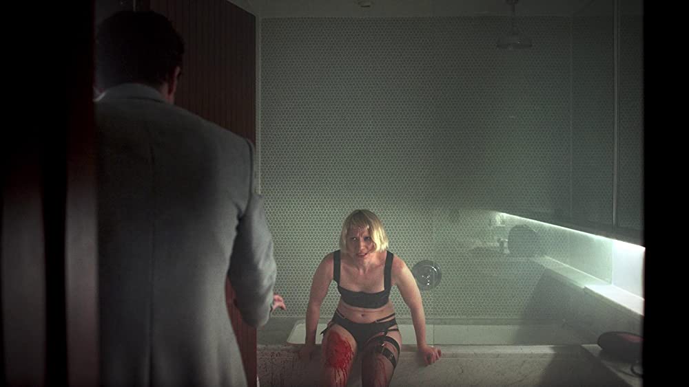 ピアッシングの画像