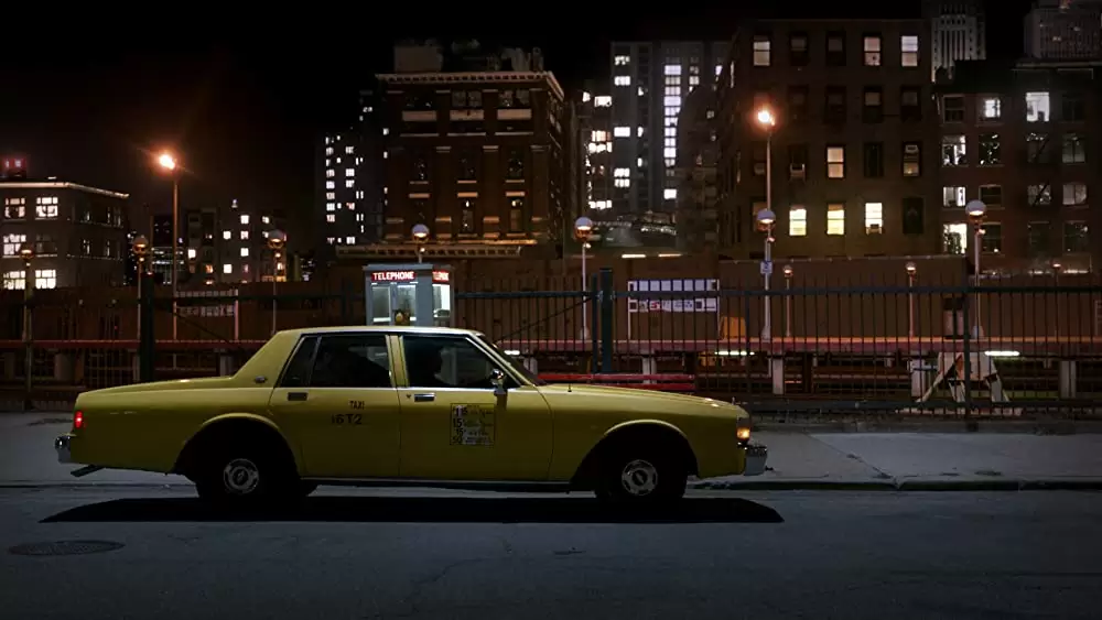 ピアッシングの画像