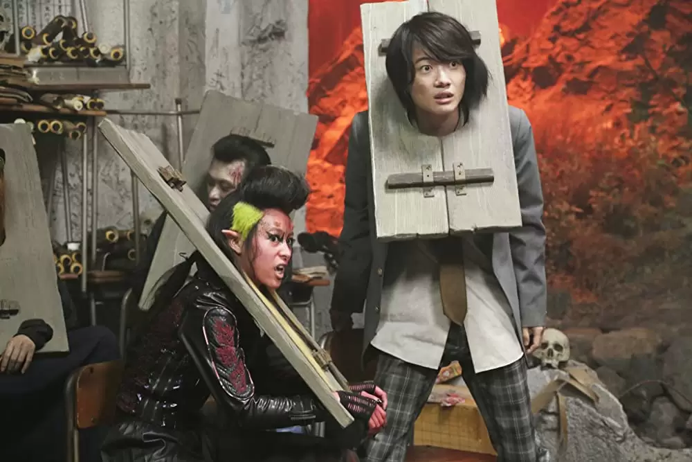 「TOO YOUNG TO DIE！ 若くして死ぬ」神木隆之介 & 清野菜名の画像