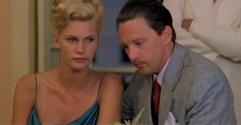 囁いて、もっとの画像