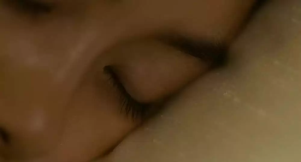 女が眠る時の画像