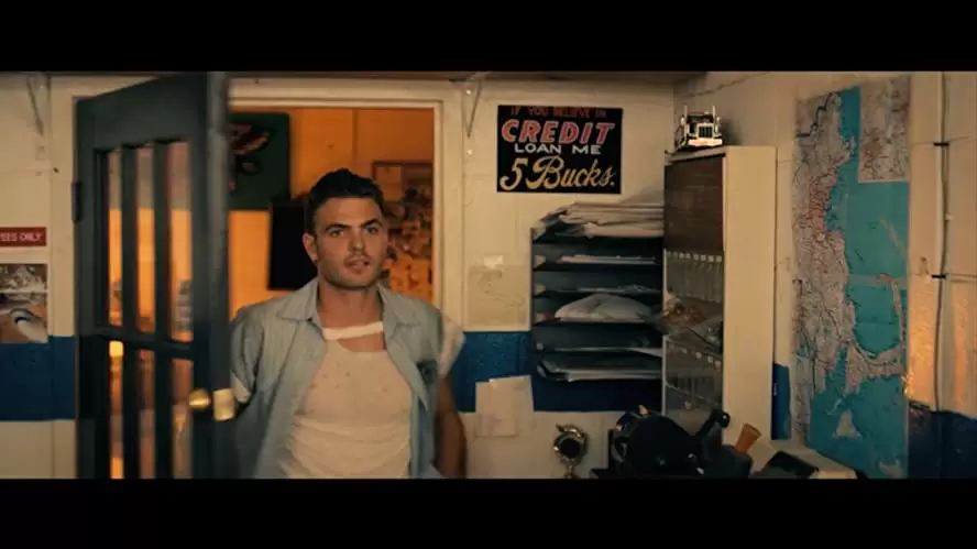 「HOT SUMMER NIGHTS ホット・サマー・ナイツ」アレックス・ローの画像