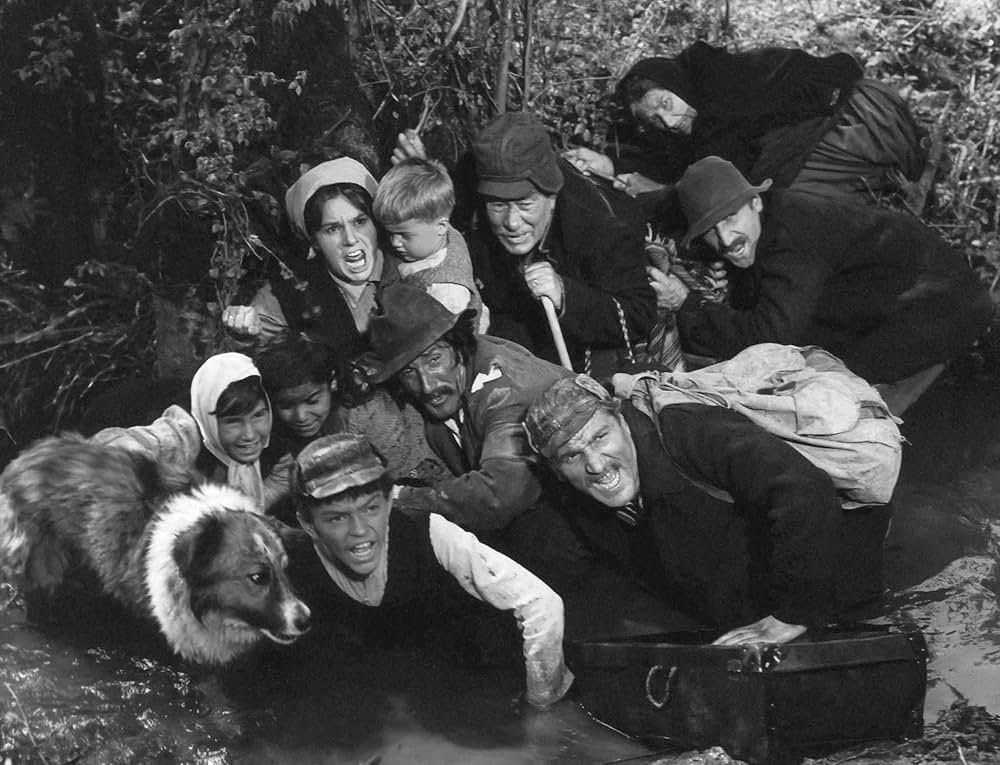 夕焼けの戦場の画像