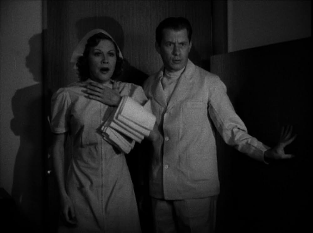 仮面の裏側の画像