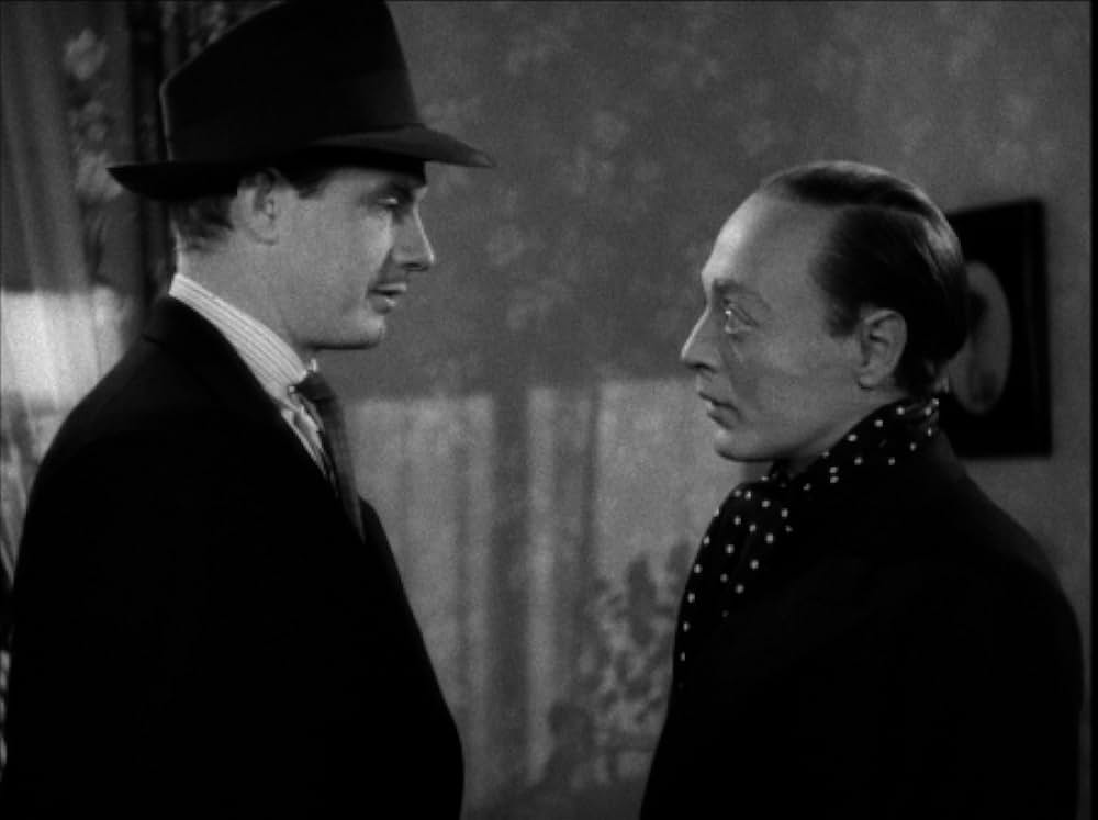 仮面の裏側の画像