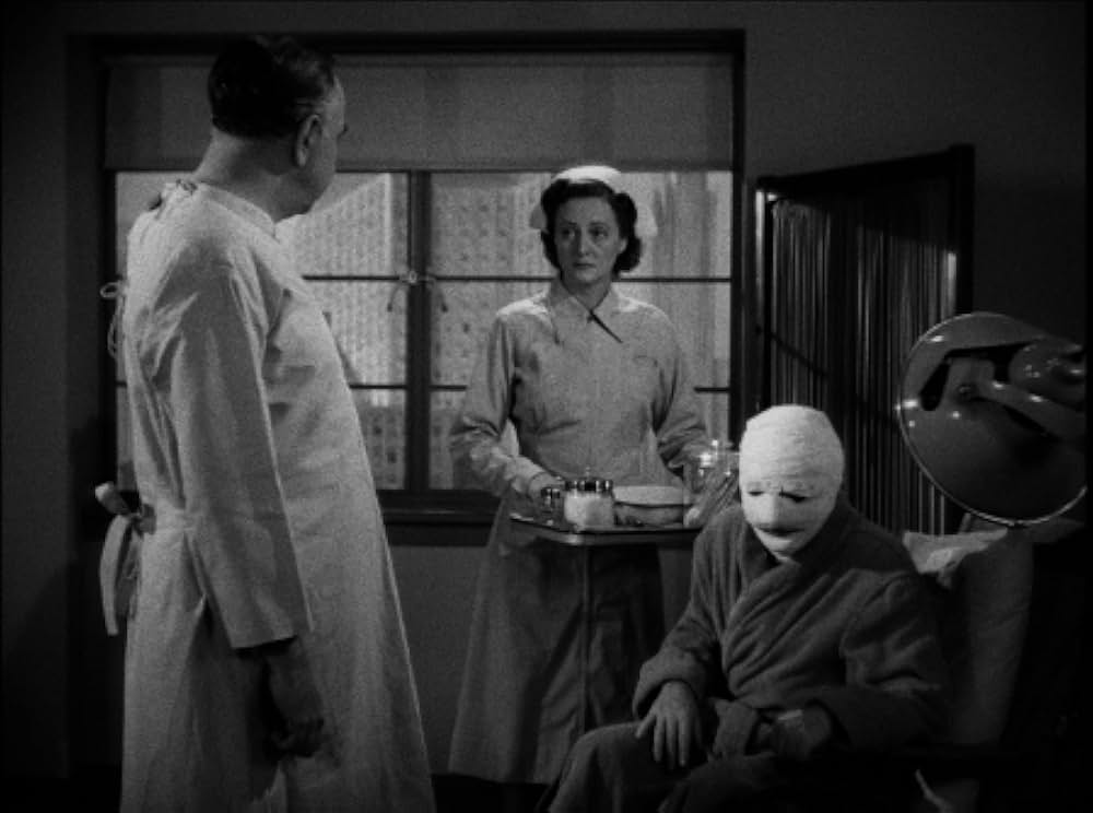 仮面の裏側の画像