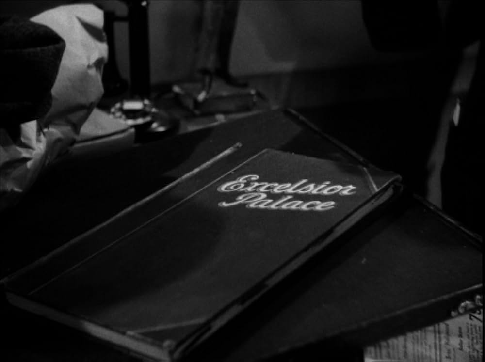 仮面の裏側の画像