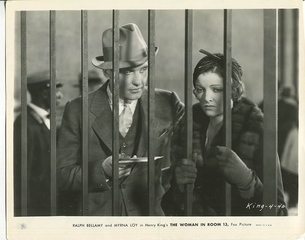 十三号室の女の画像