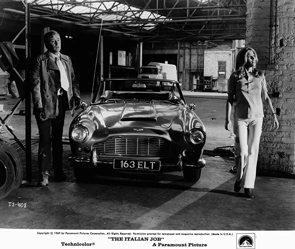 「ミニミニ大作戦」マイケル・ケイン & マーガレット・ブライの画像