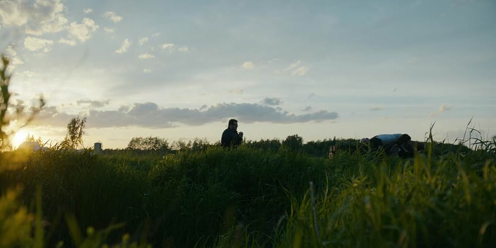 Adulthood（原題）の画像