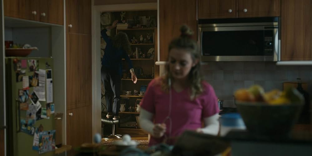 Adulthood（原題）の画像