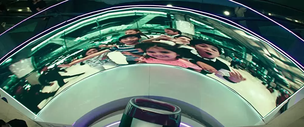 かごの中の瞳の画像