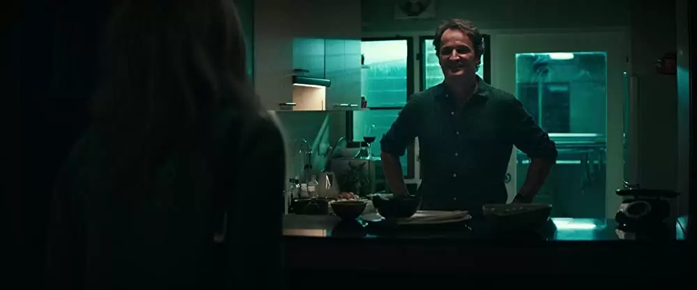 かごの中の瞳の画像