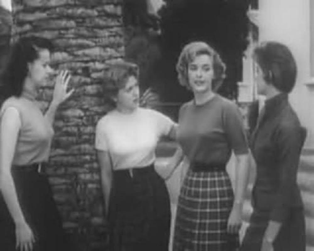 The Violent Years（原題）の写真