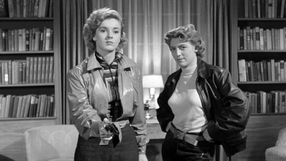 The Violent Years（原題）の画像