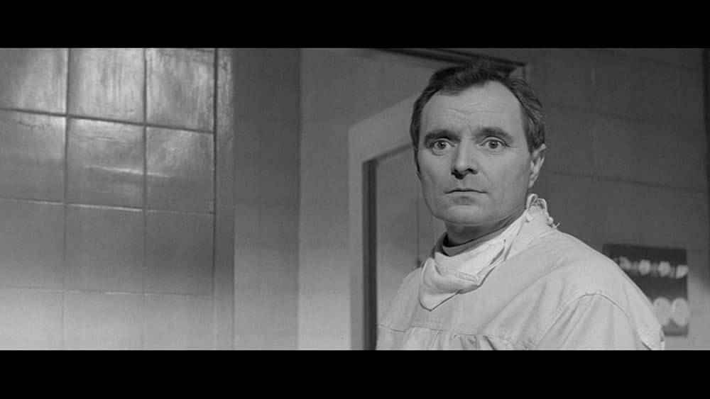 80,000 Suspects（原題）の画像