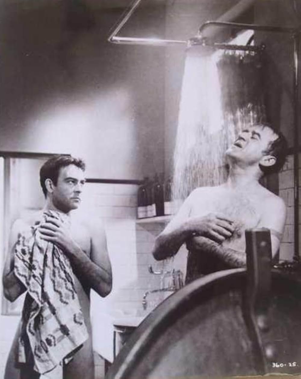 80,000 Suspects（原題）の画像