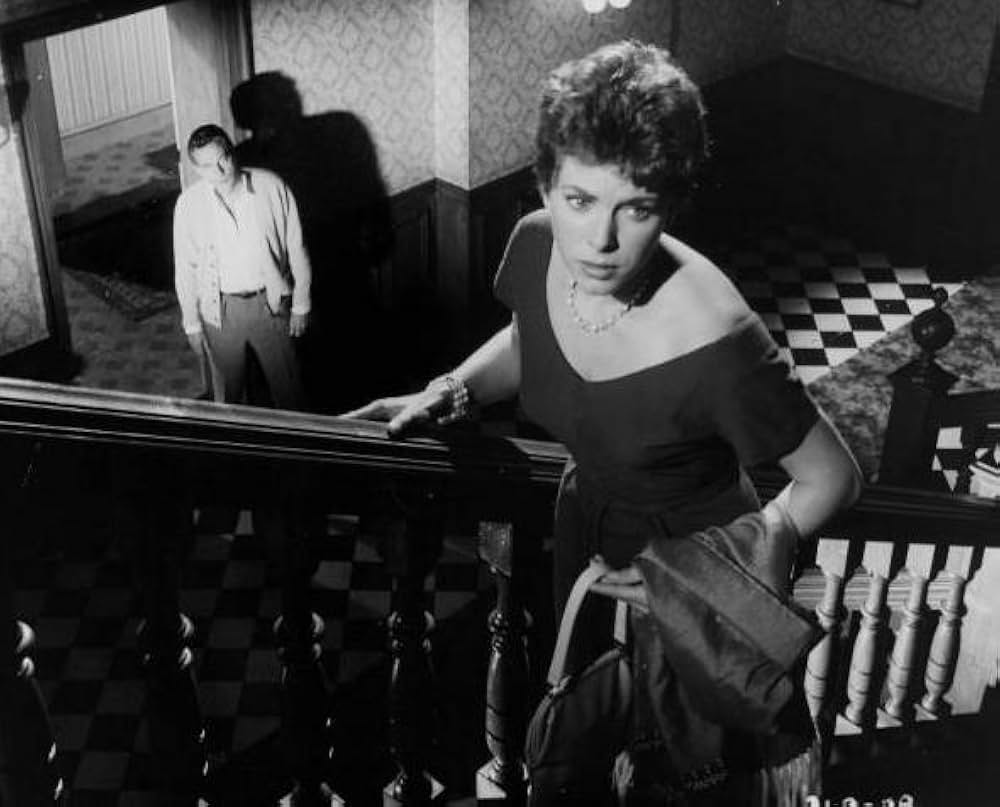 No Love For Johnnie（原題）の画像