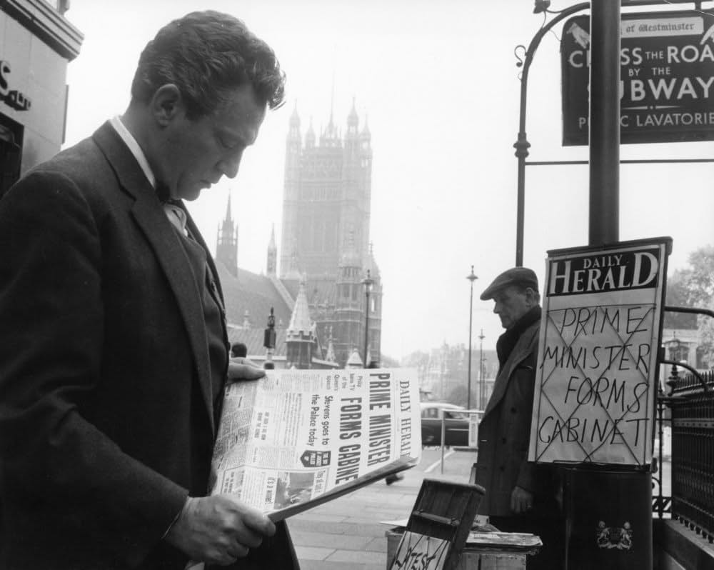 No Love For Johnnie（原題）の画像