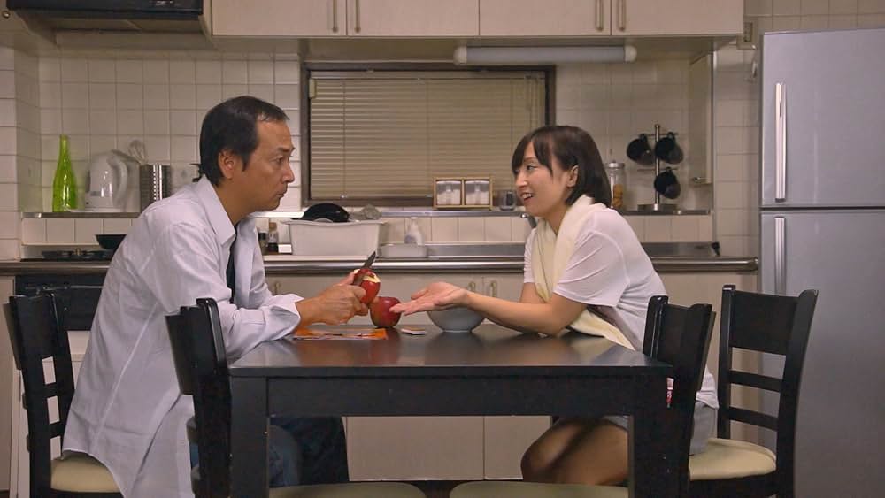 黒下着の女 欲情の赤い蜜の画像