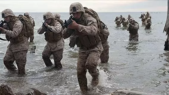 「マン・ダウン 戦士の約束」シャイア・ラブーフの画像