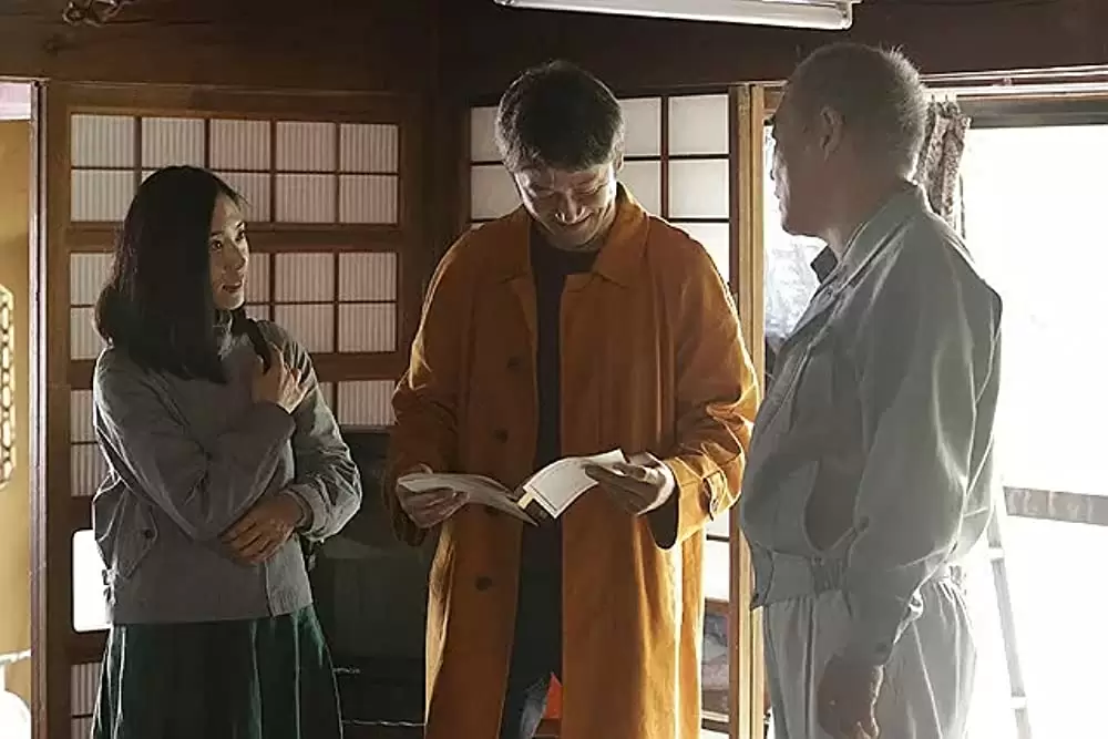 岸辺の旅の画像