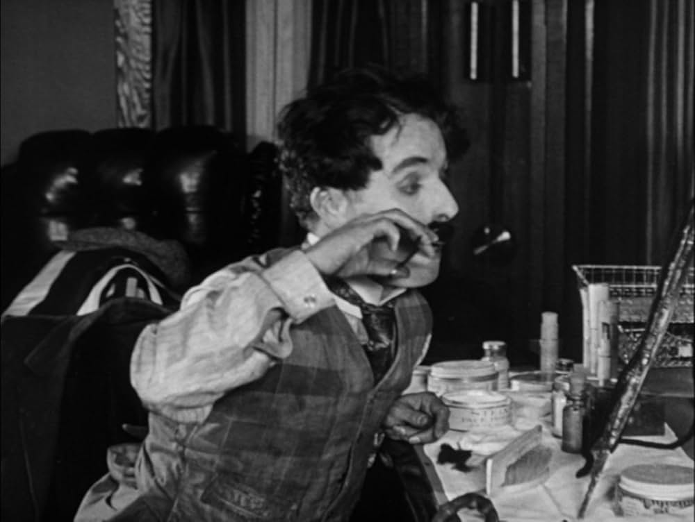 チャップリン・レヴューの画像