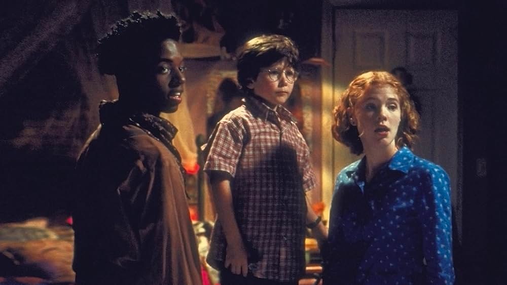 ベッドの下はふしぎの国の画像