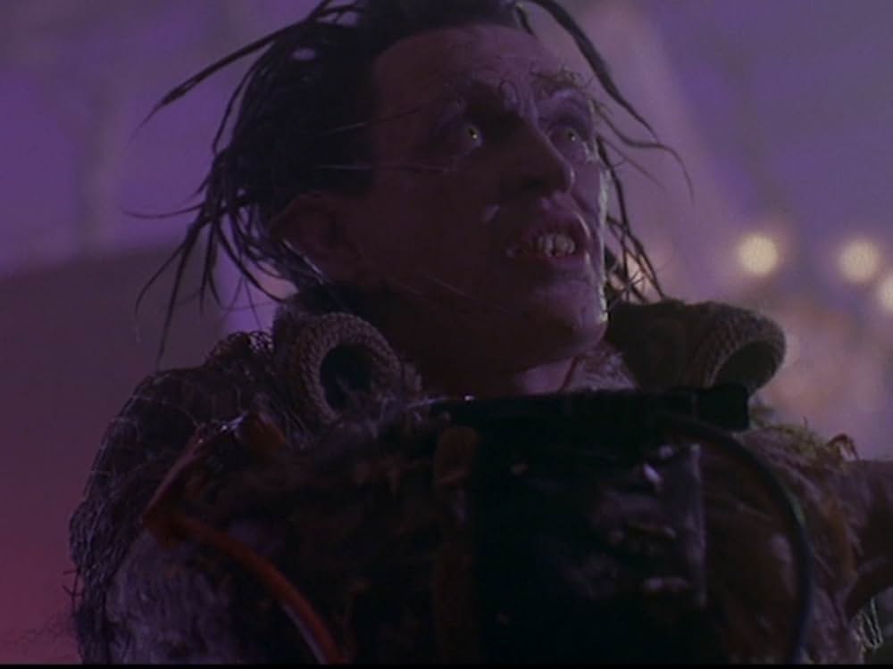 ベッドの下はふしぎの国の画像