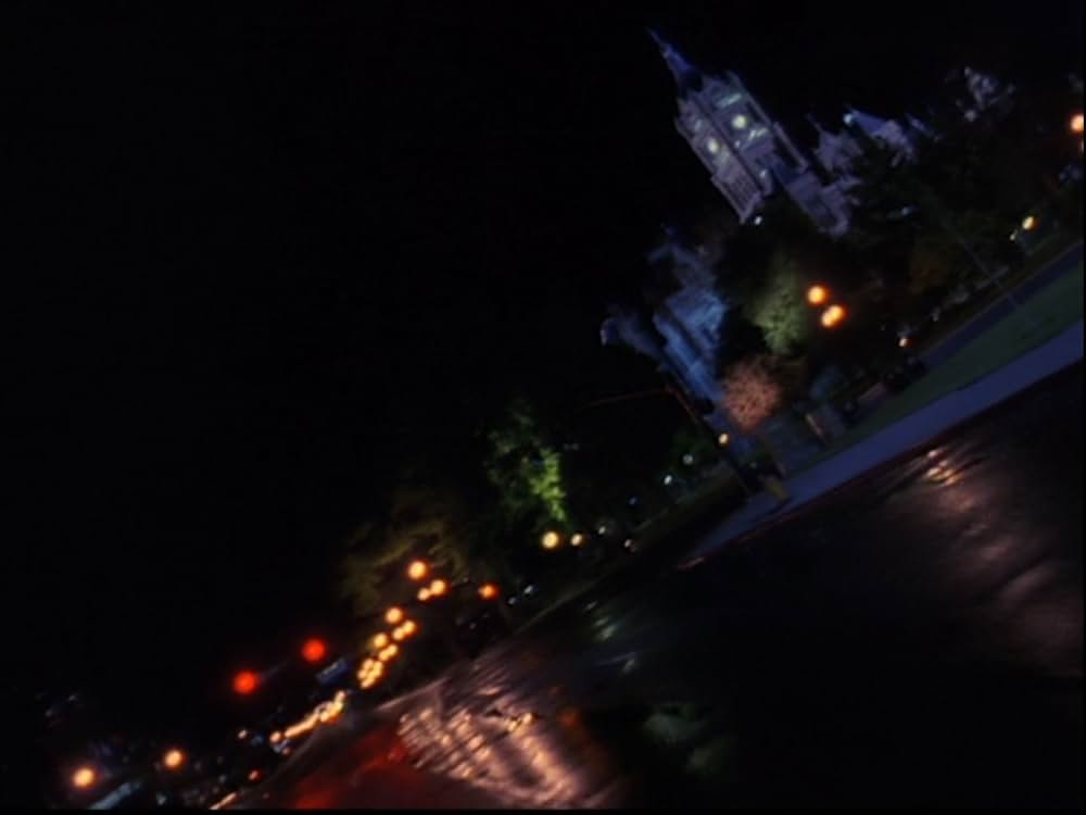 ベッドの下はふしぎの国の画像