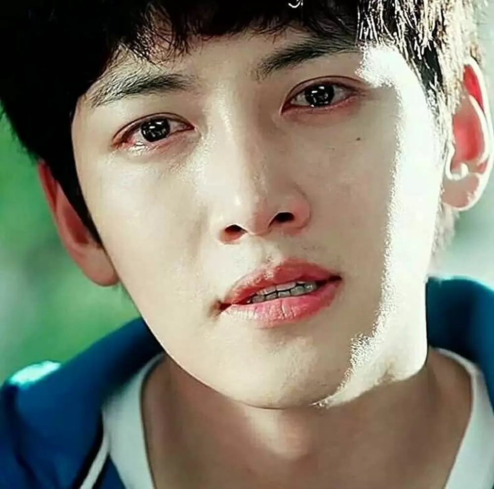 操作された都市の画像