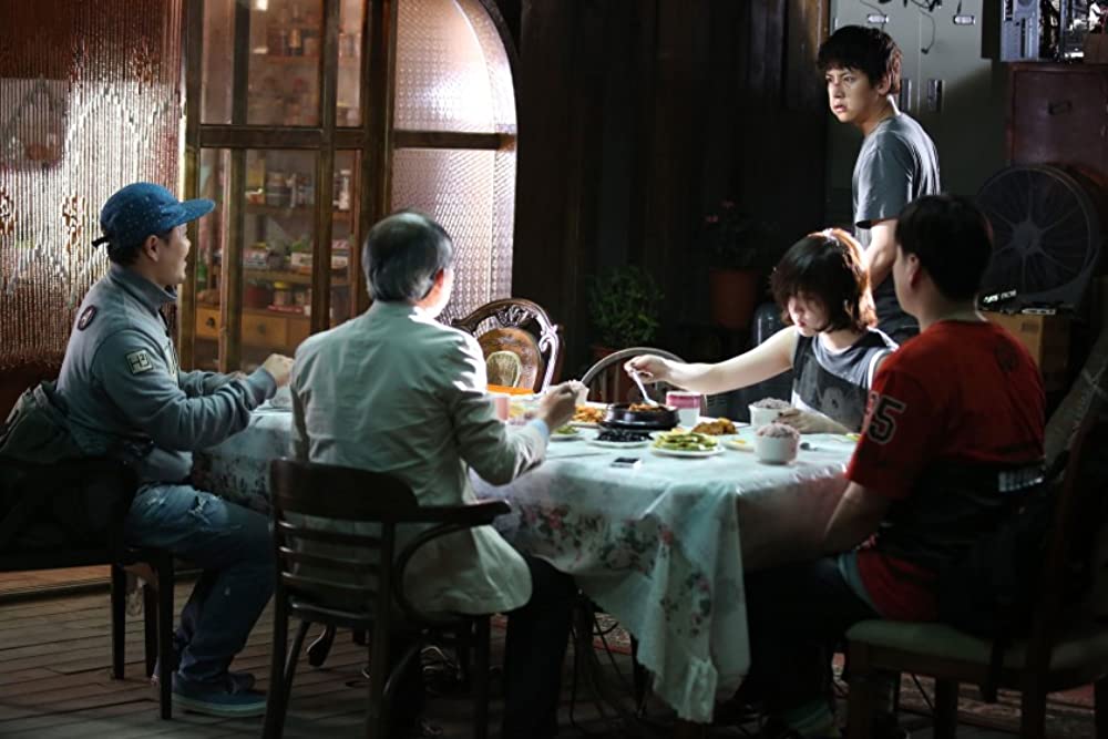 操作された都市の画像