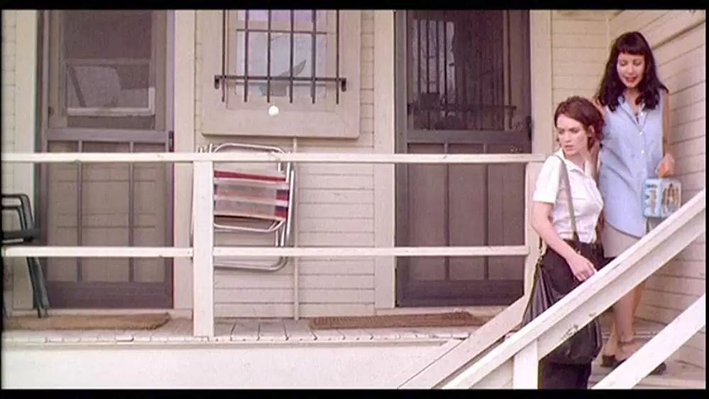 「リアリティ・バイツ」ウィノナ・ライダー & ジャニーン・ガロファローの画像