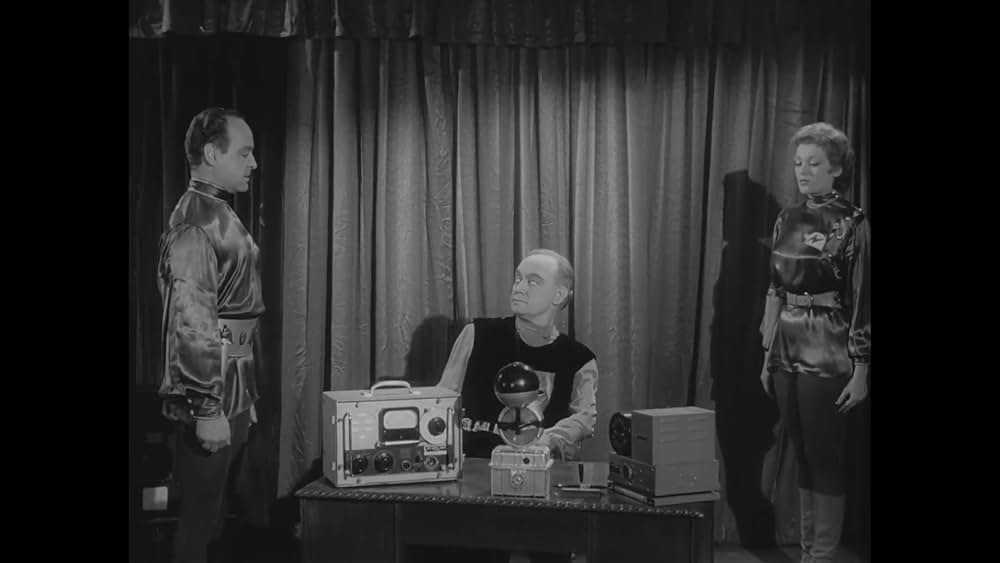 「プラン9・フロム・アウター・スペース」の画像