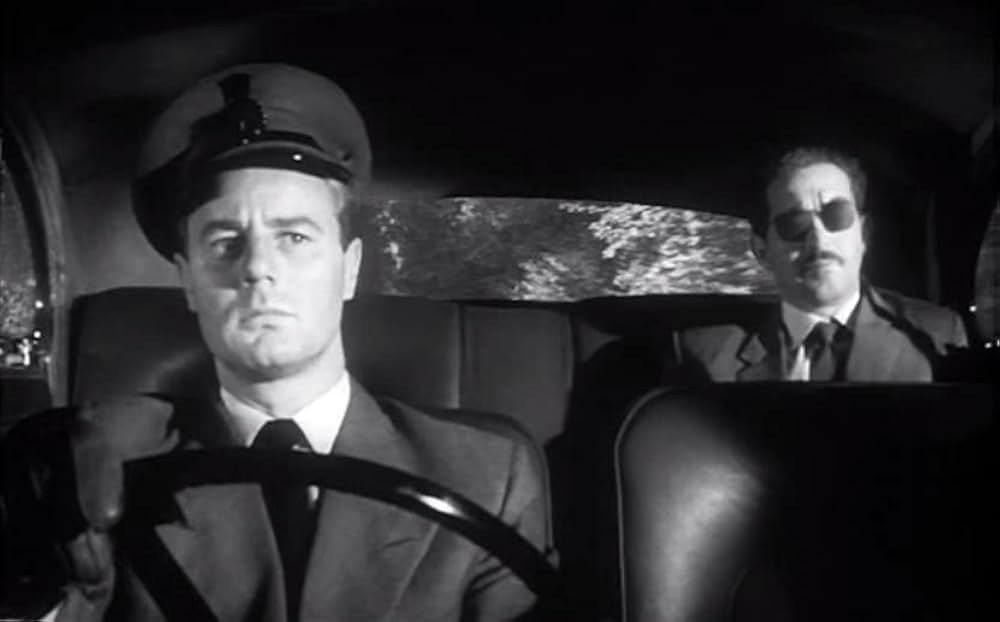 Faces in the Dark（原題）の画像